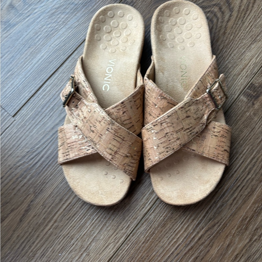 Womens Vionic Sandals Slides. Like New Size 10